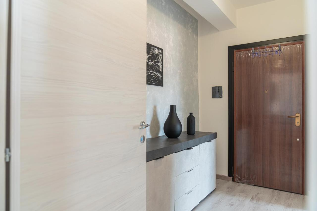 Almi - Guest Apartment Porto Torres Exteriör bild