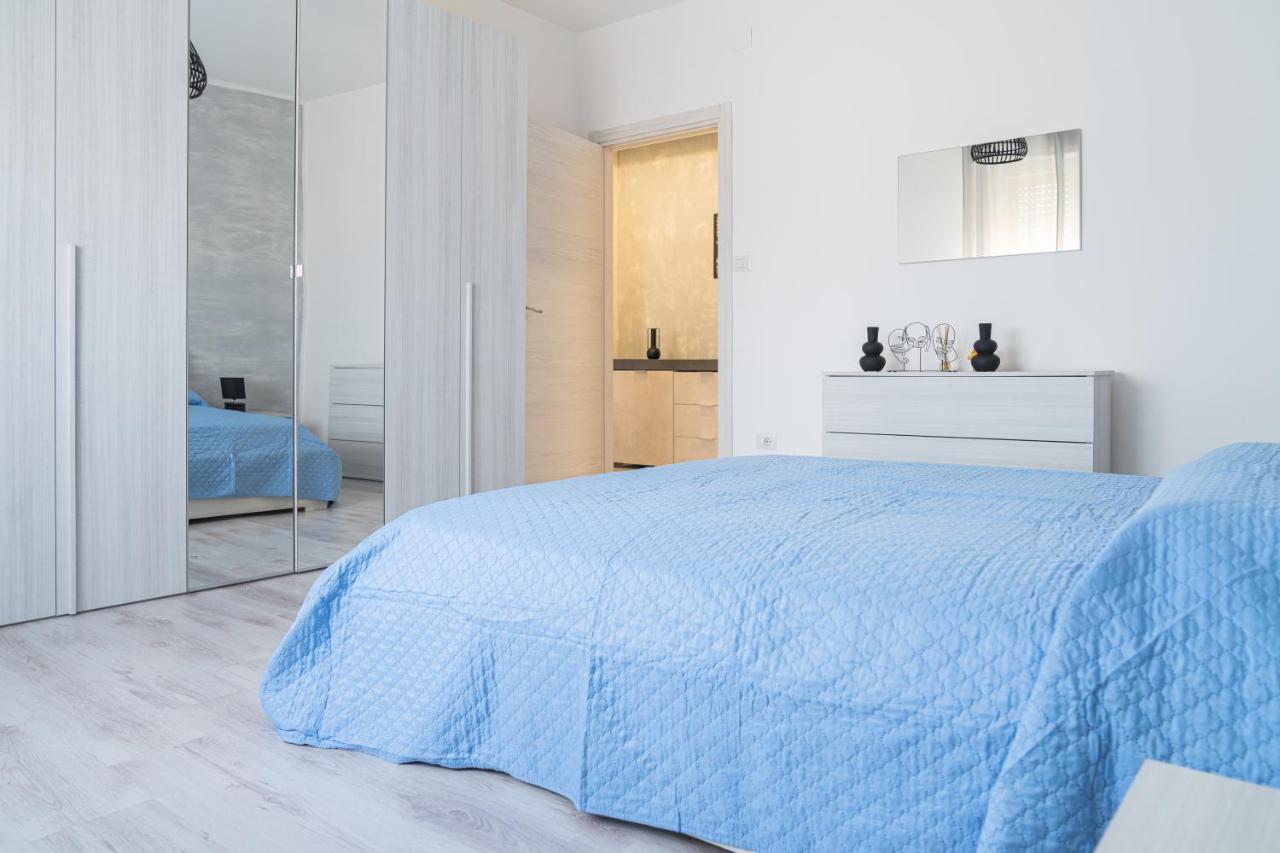 Almi - Guest Apartment Porto Torres Exteriör bild