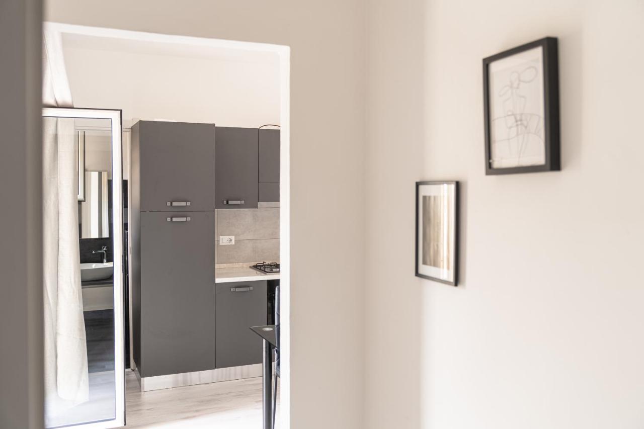 Almi - Guest Apartment Porto Torres Exteriör bild